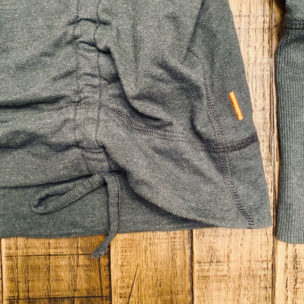 Lucy Pullover - image 5